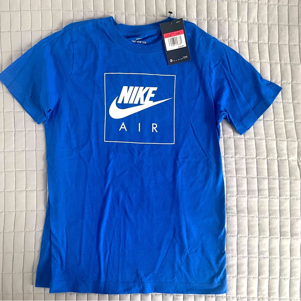 Nike t-shirt